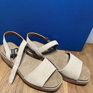 Lucky brand sandals